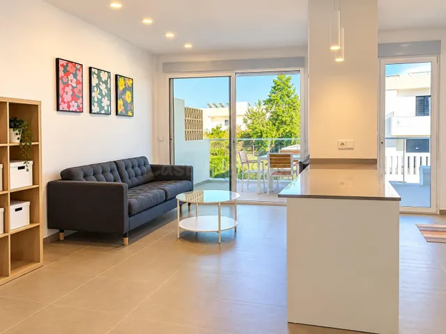 Apartamento 2 habitaciones 181m² en alquiler - Platja de Oli