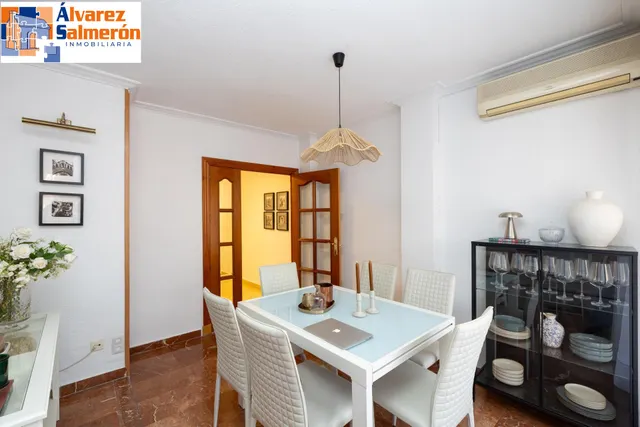 Piso y cochera en venta junto Acera de Darro. — 14