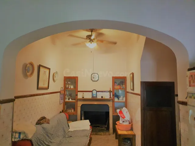 Gran casa de pueblo a reformar - foto 2