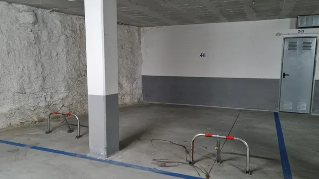 GARAJES EN VENTA C/ VIRIDIANA, VALDESPARTERA — 12