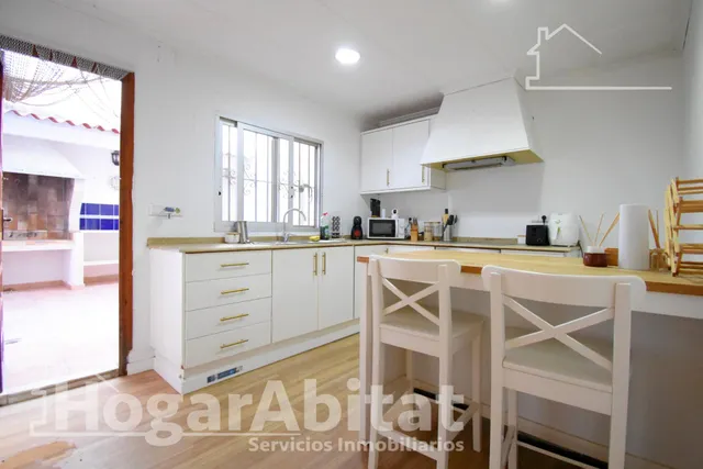 MUY AMPLIO Y LUMINOSO CON GRAN TERRAZA Y BARBACOA — 10