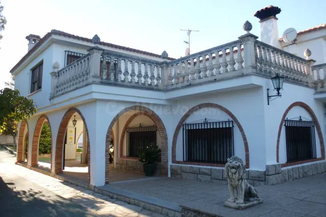 Chalet en Camí Els Presos - Ontinyent