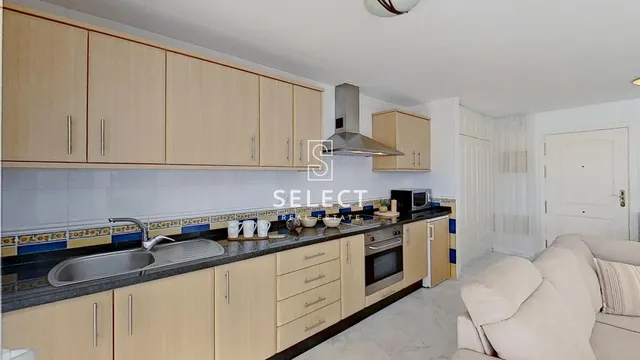 Apartamento con Terraza y Vistas Panorámicas al Mar en Marina del Este. — 8