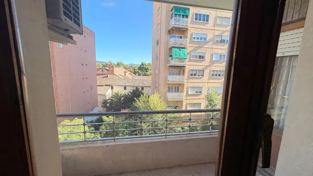 Piso de 4 habitaciones, dos terrazas en calle corredera — 20