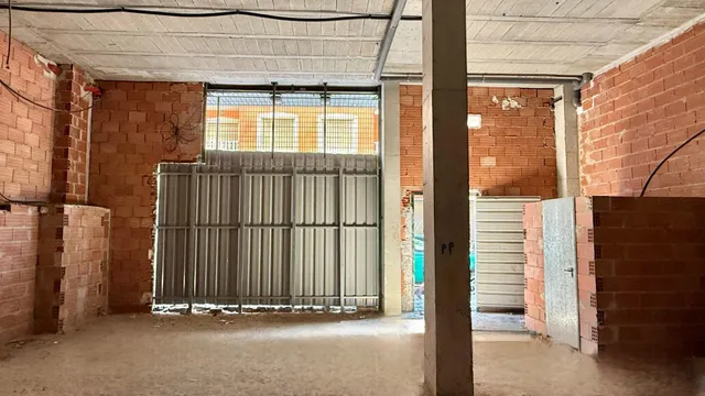 Gran Local comercial cerca del Paseo Marítimo y de las Piscinas Naturales — 2