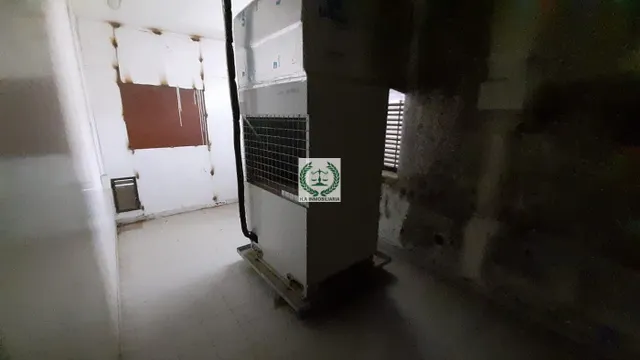 SE VENDE LOCAL COMERCIAL EN EL VELLÓN — 15
