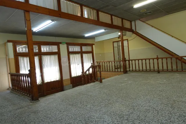 LOCAL-NAVE COMERCIAL - foto 5