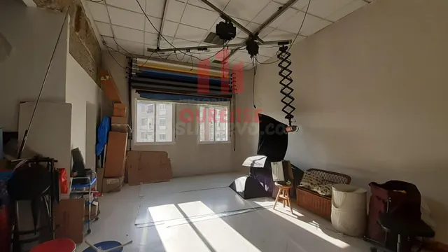 LOCAL ACONDICIONADO SITUADO EN EL COUTO. — 3