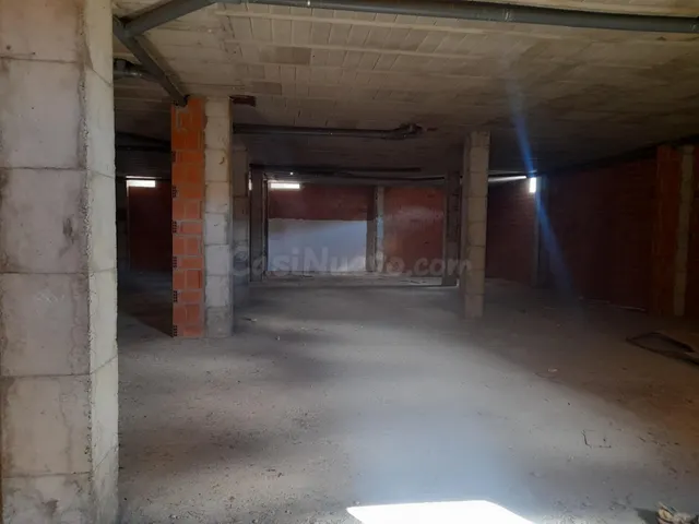 Local comercial 745m² en venta - Loma de la mezquita - foto 4