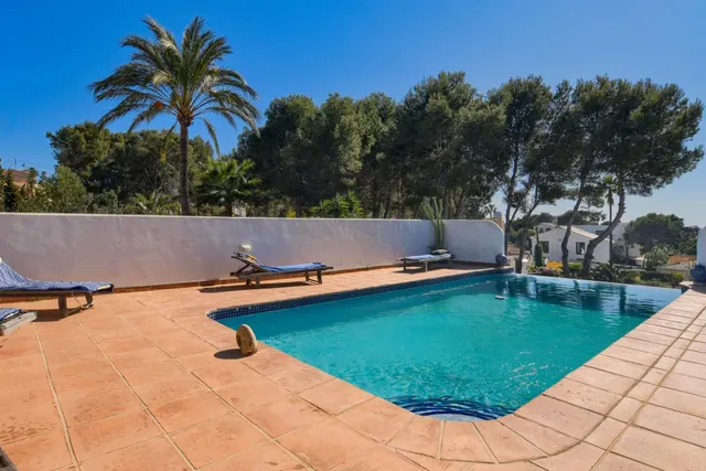✓Villa Amplia de Estilo Rústico con Piscina en Calpe, Costa Blanca. — 4