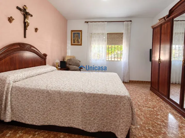 CHALET INDEPENDIENTE · 2 VIVIENDAS · PARCELA DE 422 M2 — 20