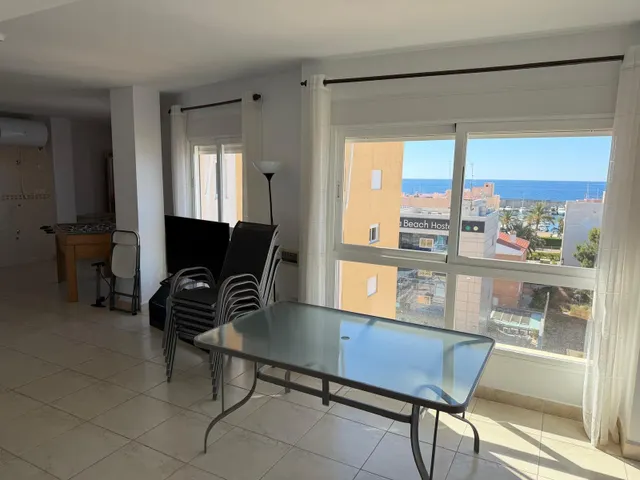 Encantador Piso con Vistas al Mar — 6