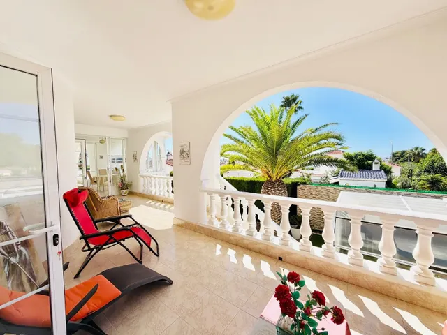 Villa 4 habitaciones 344m² en venta - Centro de la Ciudad Quesada — 18