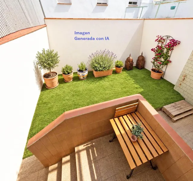 Piso exterior en planta baja con gran patio privado en Terrassa — 23