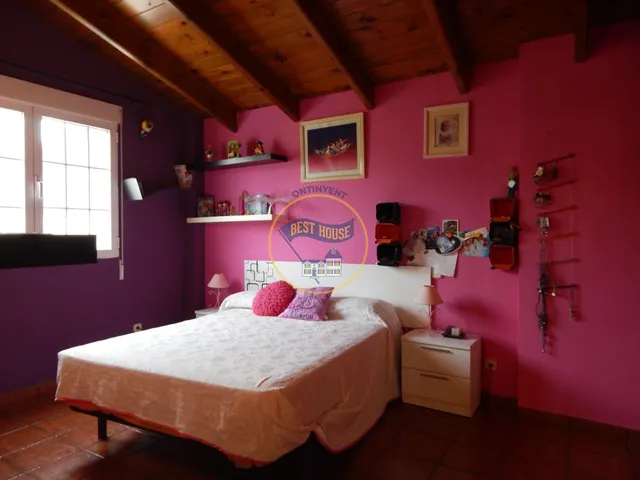 OPORTUNIDAD AMPLIO CHALET CON PISCINA MUY PRÓXIMO A LA POBLACION DE ONTINYENT — 24