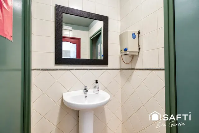 Un edificio entero por 380.000€ en Vilafranca del Penedès con potencial para 6 viviendas — 18
