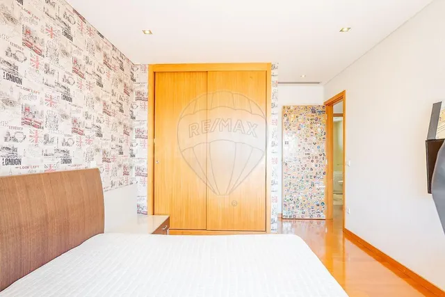 Chalet 3 habitaciones 312m² en venta - Azurém - foto 4