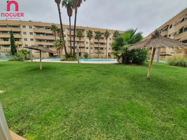 SE VENDE AMPLIA PLAZA DE APARCAMIENTO EN ZONA RESIDENCIAL — 3