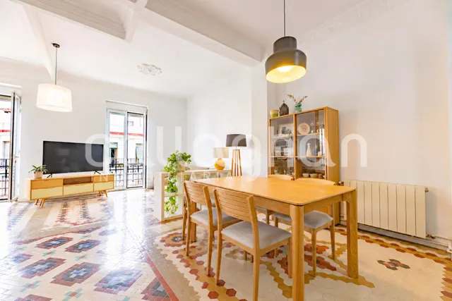 Tu vivienda en ruzafa: encanto modernista y luminosidad — 24