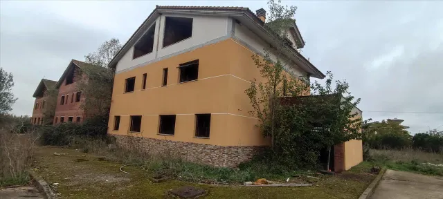 OBRA PARADA EN VILLA DE SOTO — 7