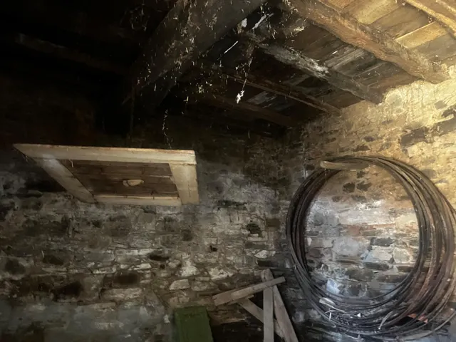 FANTASTICA CASA DE PIEDRA EN LOMBILLO — 9