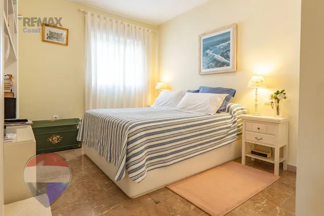 DUPLEX CON TERRAZA EN SEGALERVA — 26