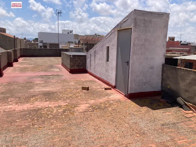 VENTA DE EDIFICIO FAMILIAR EN BENIFAIO (VALENCIA) — 35