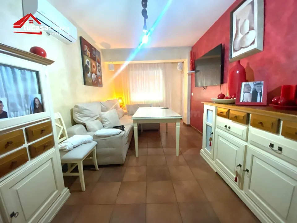 Piso de 83 m2 reformado y con terraza en plena avenida de barcelona | 3 dormitorios y orientación este