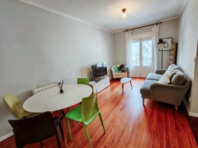 Espectacular vivienda reformada en plaza Portugal - foto 3