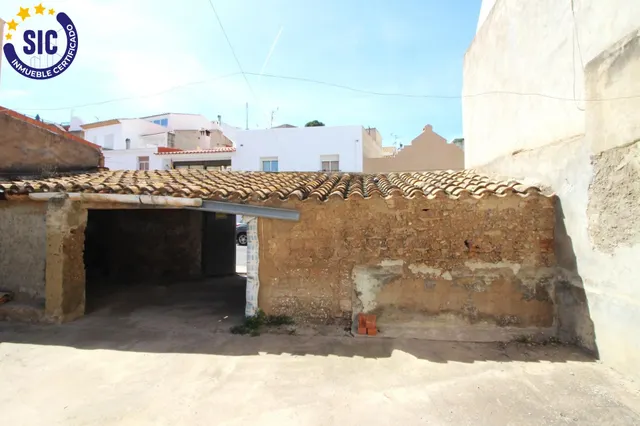 Parcela, solar o patio en el centro y casco histórico de Oropesa, particular o promotor — 15