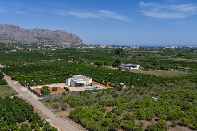 Villa 3 habitaciones 225m² en venta - Centro — 47