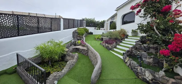 En Venta espectacular Chalet en Santo Domingo con vistas al  - foto 3