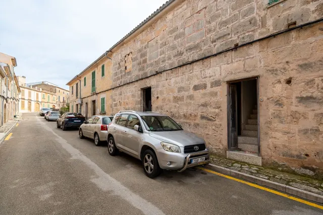 Casa con gran potencial en el centro de Montuiri - foto 3