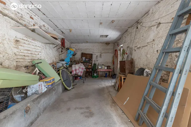 EXCEPCIONAL OPORTUNIDAD EN PLENO CENTRO DE HUÉTOR VEGA — 18