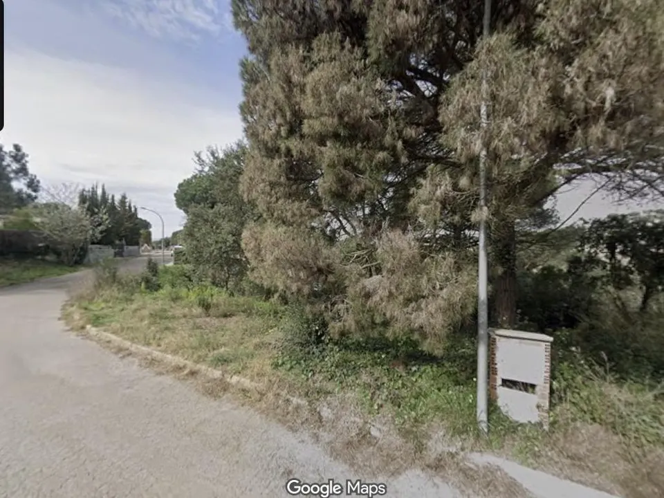 Terreno urbano de 1.194 m2 rodeado de zonas verdes en Lloret Residencial