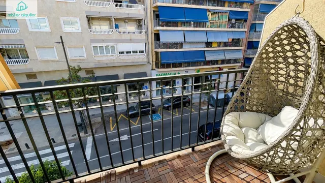 APARTAMENTO CON TERRAZA EN EL CORAZÓN DE EL CAMPELLO, JUNTO AL MAR — 3
