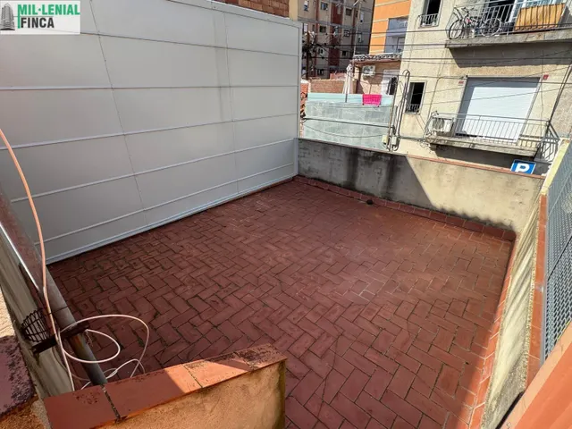 Casa con grandes terrazas y potencial de reforma en Sabadell Norte — 29