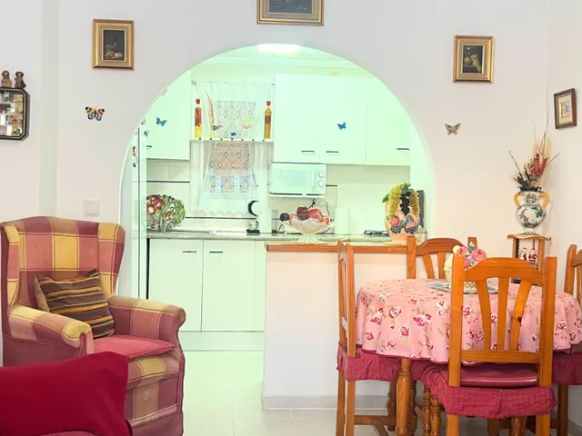 ALQUILO ESTUPENDO APARTAMENTO PLANTA BAJA, IDEAL PROFESORES, - foto 5