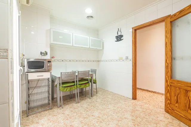 ASCENSOR, 3 habitaciones, 2 BAÑOS, PLAZA DE GARAJE Y TRASTERO Y BALCÓN — 19