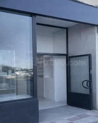 Local Comercial en primera línea del paseo marítimo (Baiona)