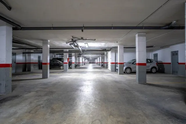 Soleado apartamento con piscina, garaje y trastero en Dehesa - foto 4