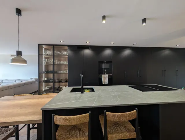 ¡espectacular! alto, moderno y exterior en residencial con garaje y ascensor — 28
