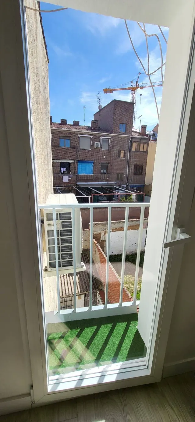 Piso reformado de dos dormitorios en Valdeacederas — 17