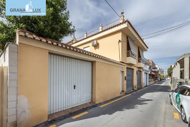 CHALET ADOSADO EN OGIJARES ( GRANADA) — 46