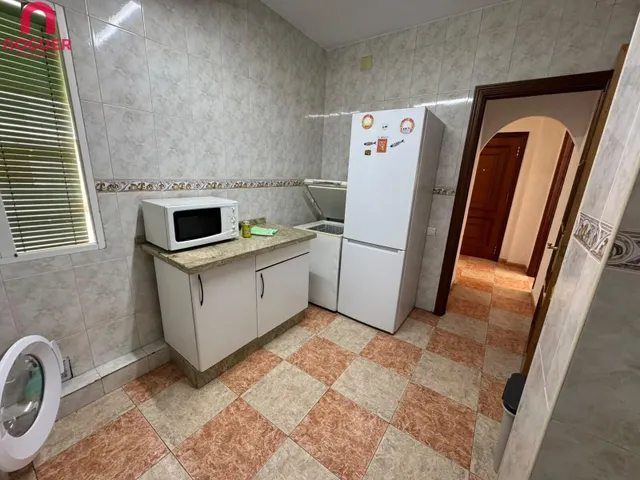 PISO JUNTO MEDINA AZAHARA CON ASCENSOR , TERRAZA, TRASTERO Y AZOTEA INDEPENDIENTE — 25