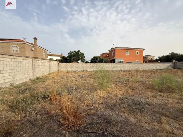Parcela en venta de 653 m2 en la zona de Cuatro Pinos - foto 2