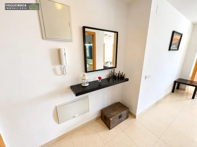 Para entrar a Vivir Piso de 3 Dormitorios, 2 Baños, Cocina Independiente, Comedor-Estar, Terraza y Piscina Comunitaria — 9