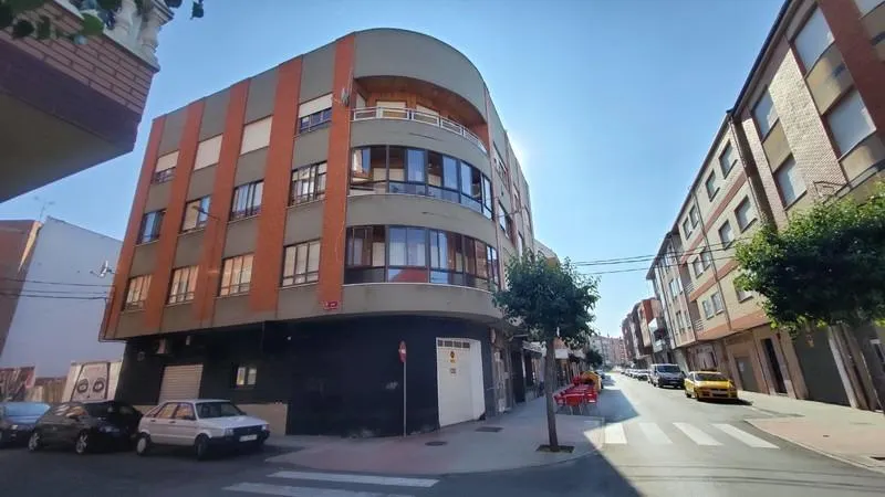 PISO PARA REFORMAR EN LA BAÑEZA