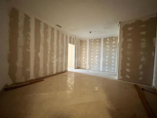 Alquiler de dos oficinas en Edificio Azabache muy cerca Hosp - foto 5