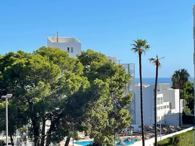 FABULOSO PISO REFORMADO CON 3 DORMITORIOS EN BENALMADENA COSTA — 9
